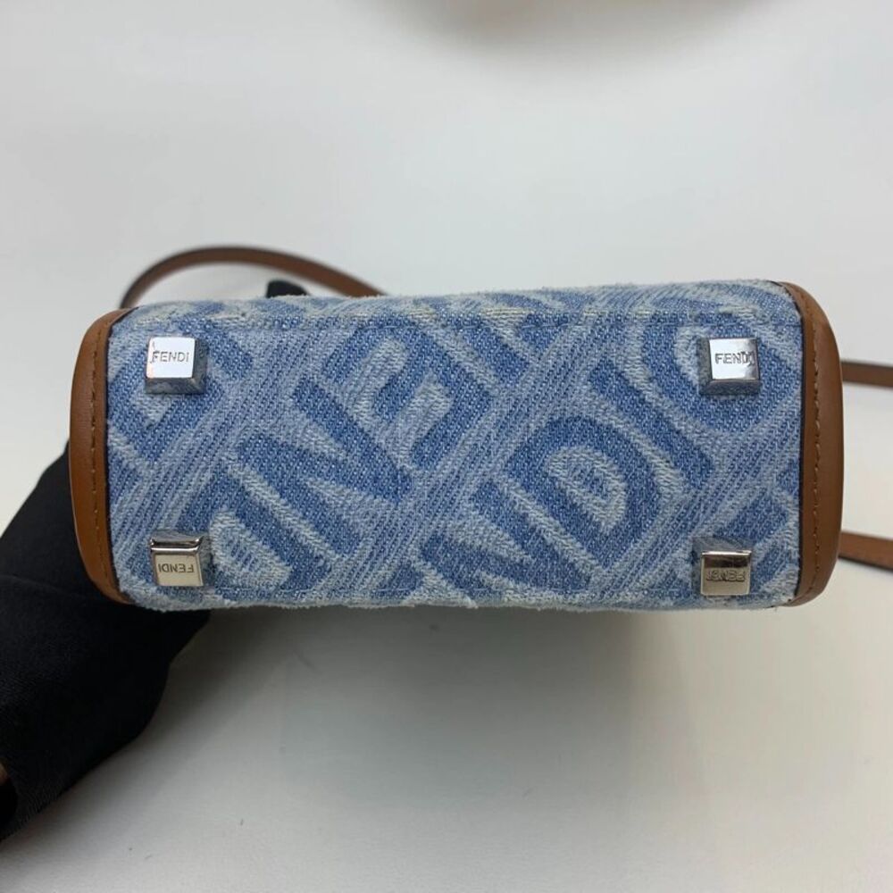 Fendi Women Pre-Loved Bag Very Good Condition - Picture 7 of 9